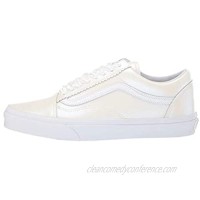 Vans Women's Old Skool Pearl Suede Classic Skate Shoe (7.5 Women / 6 Men  (Perla Suede) Classic White/True White)
